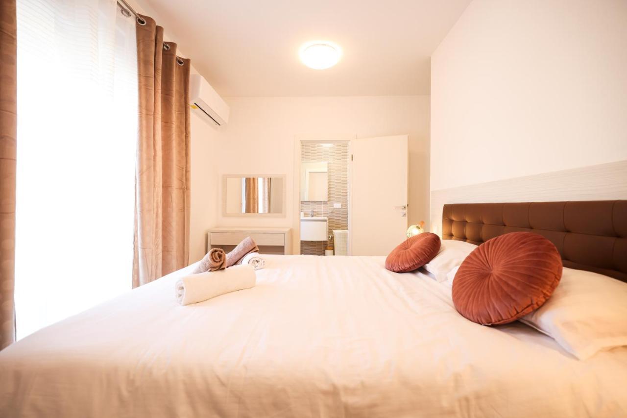 Golden Sunset Luxury Apartment Zadar Exterior photo