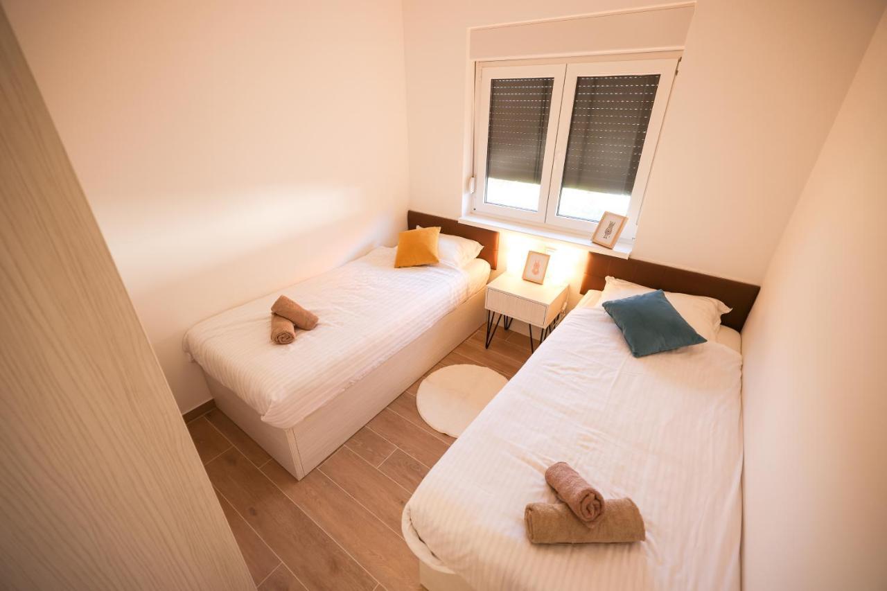 Golden Sunset Luxury Apartment Zadar Exterior photo